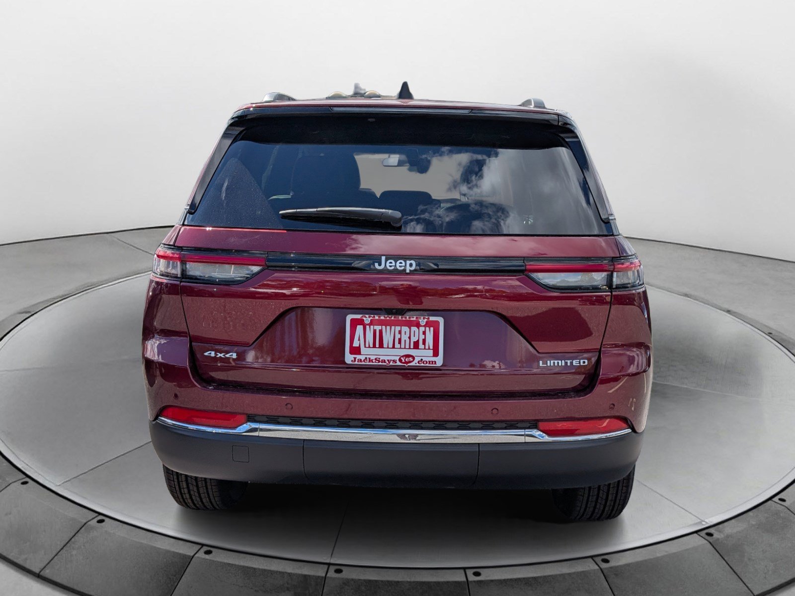 New 2025 Jeep Grand Cherokee Limited AWD/4WD image 4