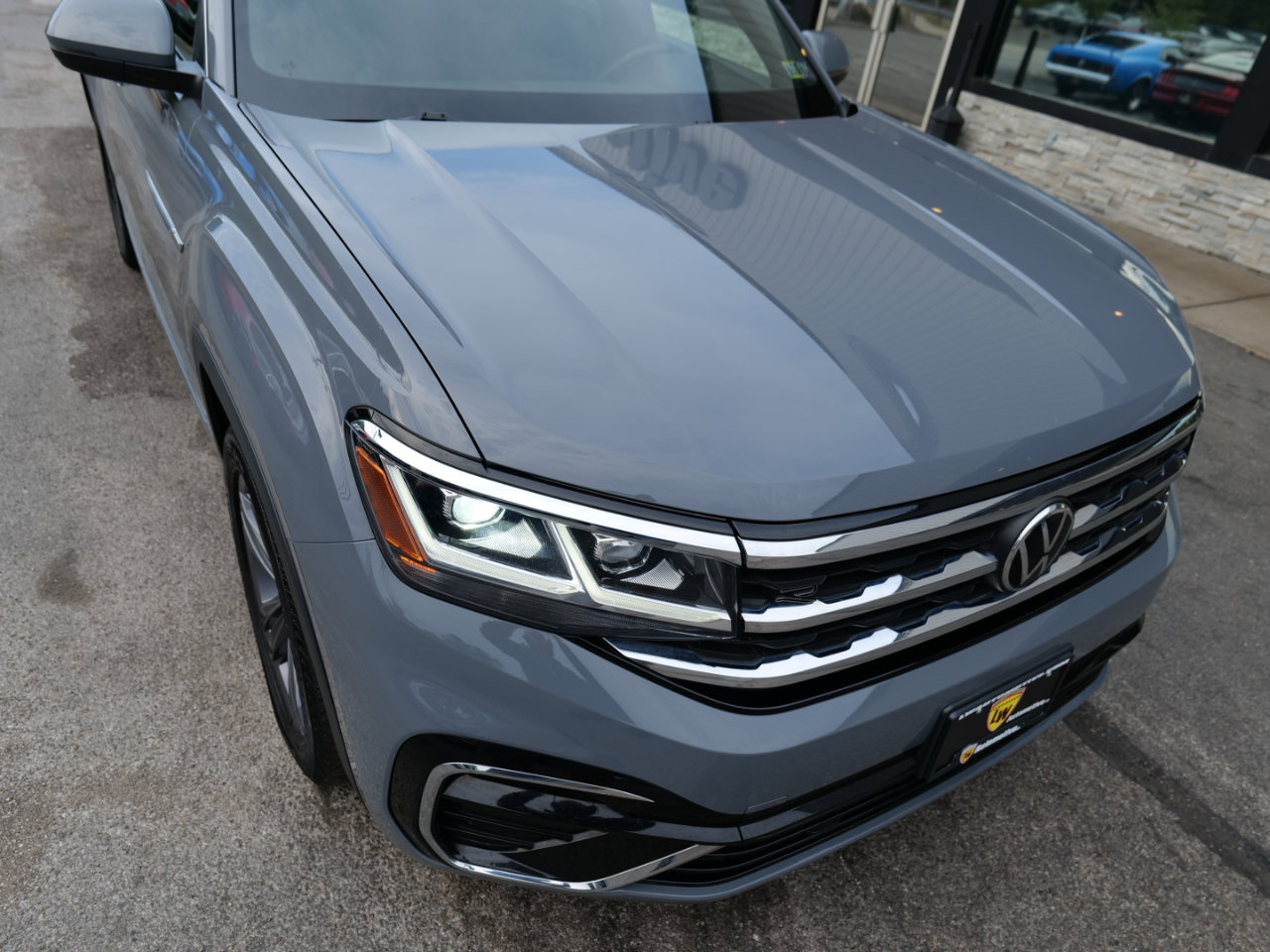 Used 2022 Volkswagen Atlas Cross Sport SEL R-Line image 80
