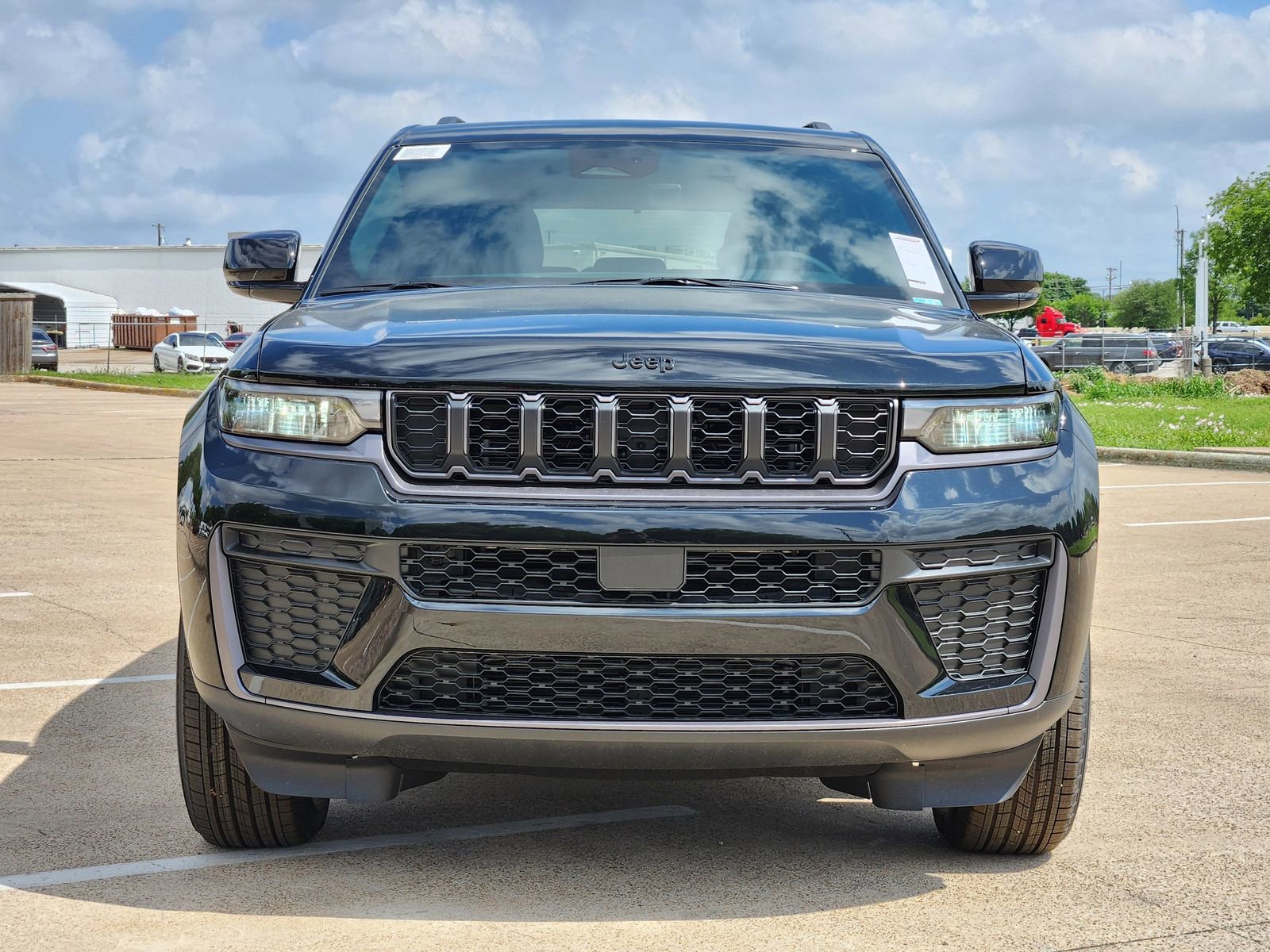 New 2026 Jeep Grand Cherokee Altitude AWD/4WD image 7