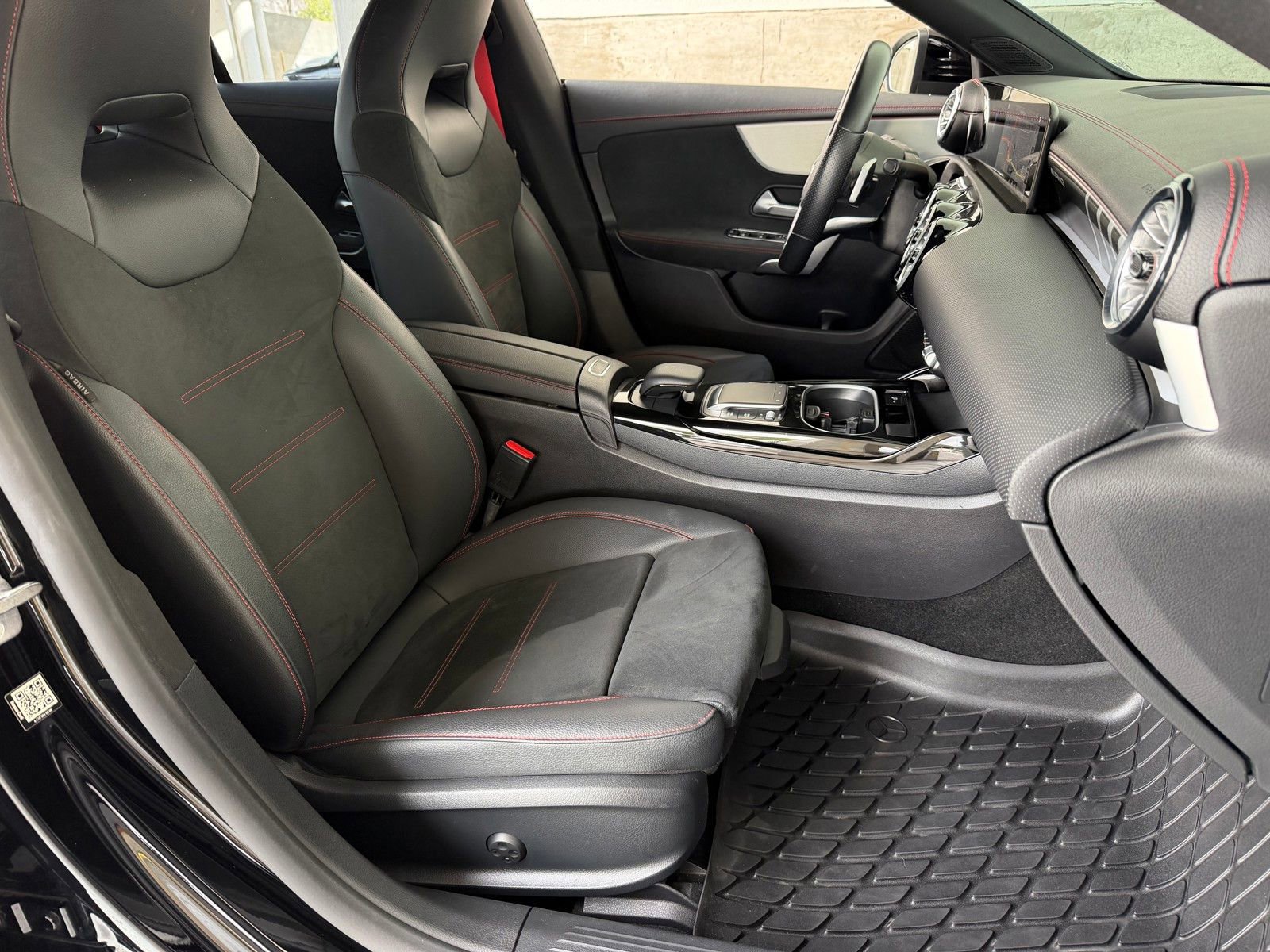 Certified 2023 Mercedes-Benz CLA 35 AMG 4MATIC image 17