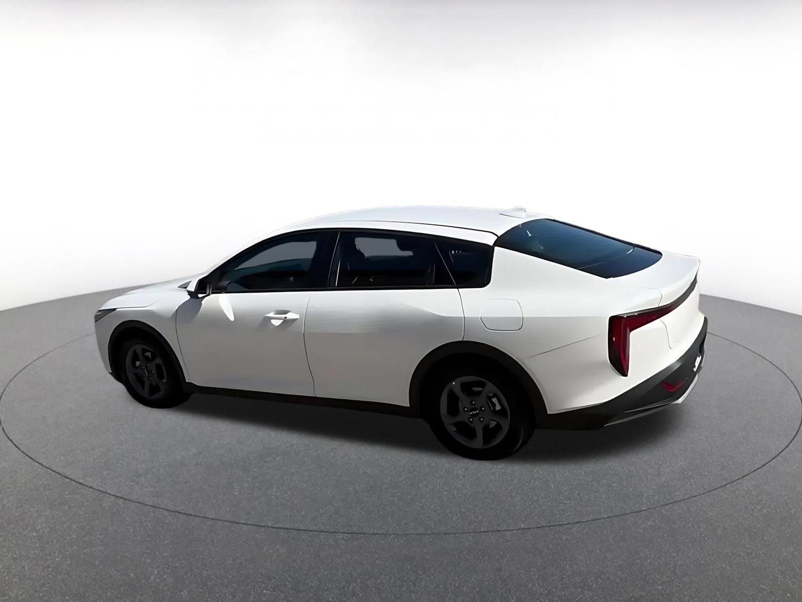 Used 2026 Kia K4 FWD image 10