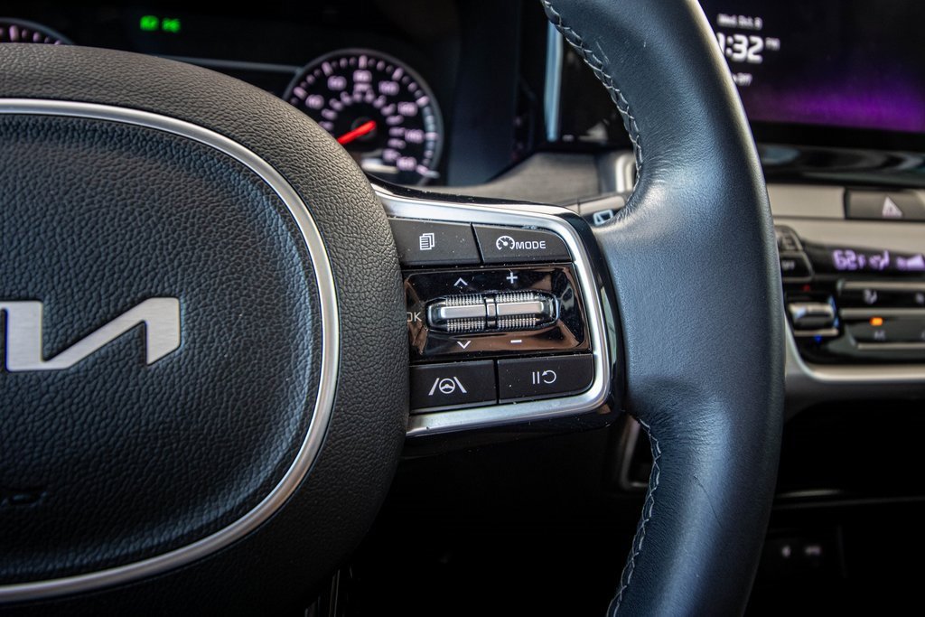 Used 2023 Kia Sorento S w/ Panoramic Sunroof Package image 31