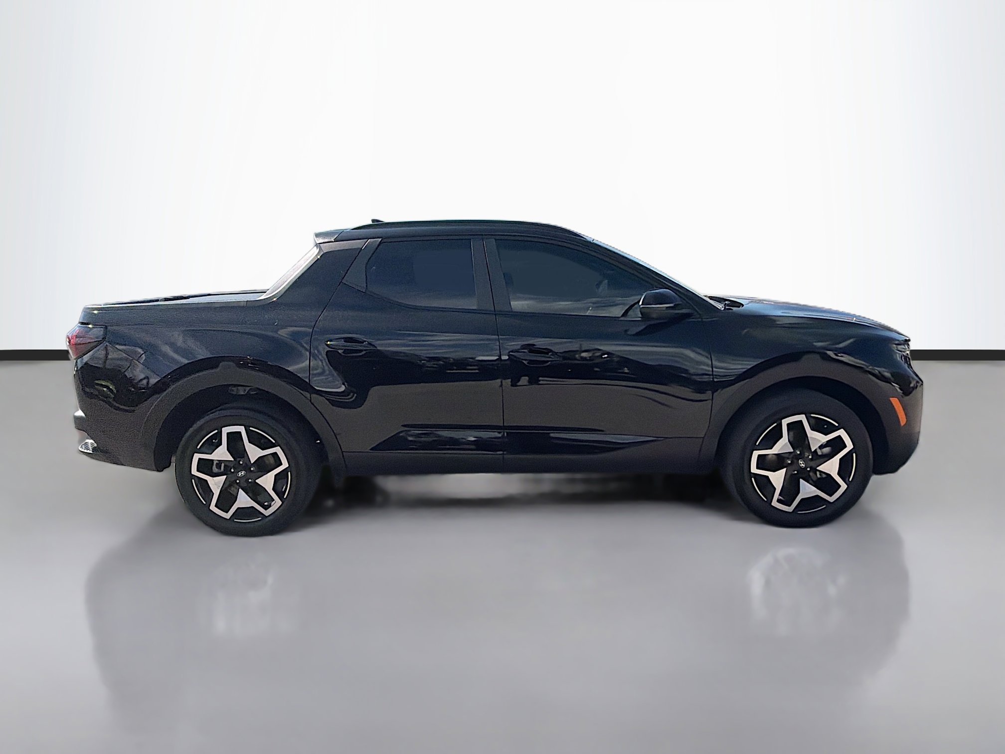 Used 2024 Hyundai Santa Cruz Limited image 2