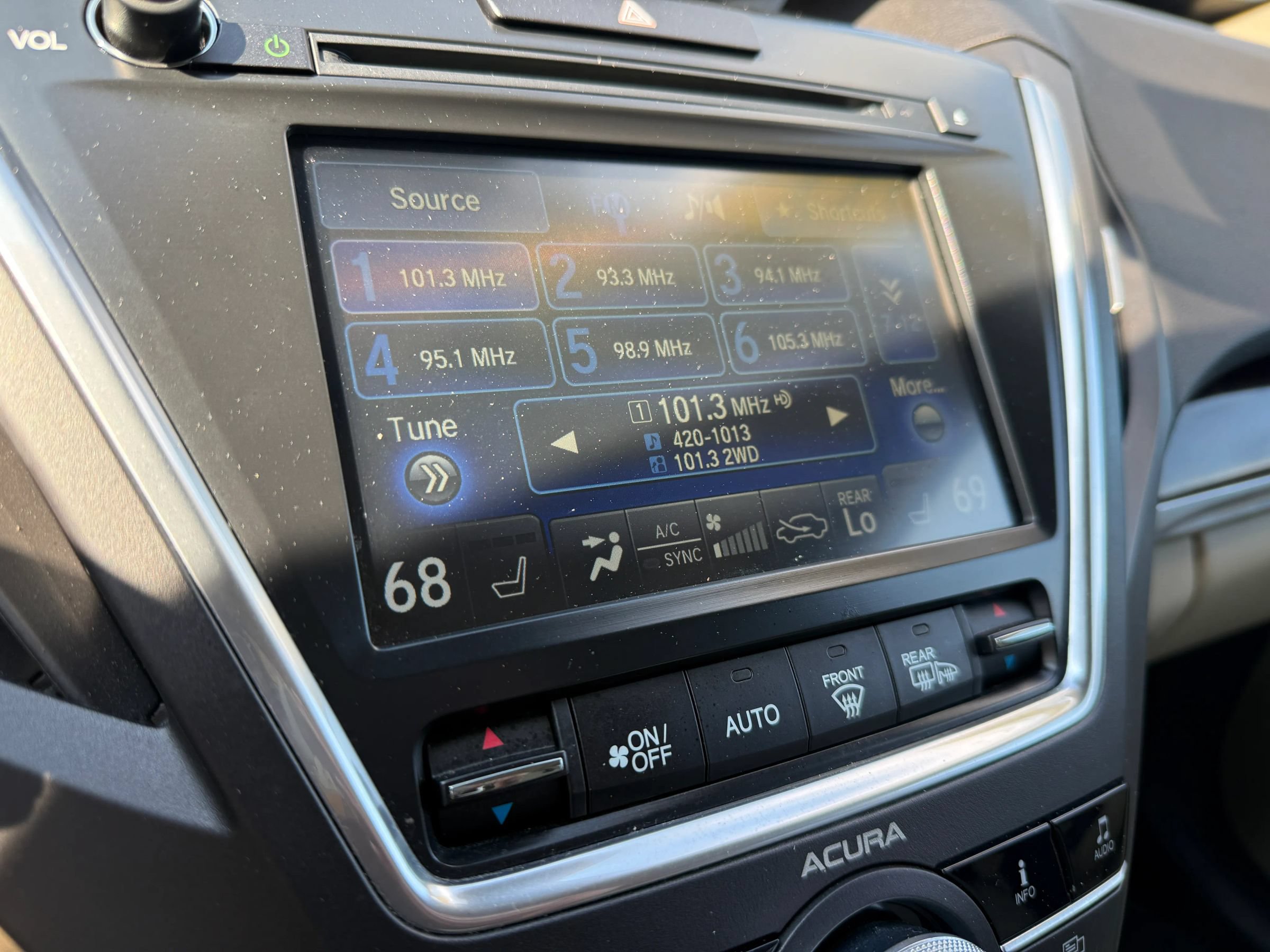 Used 2017 Acura MDX w/ Technology Package FWD image 35