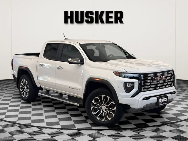 Certified 2025 GMC Canyon Denali AWD/4WD image 1
