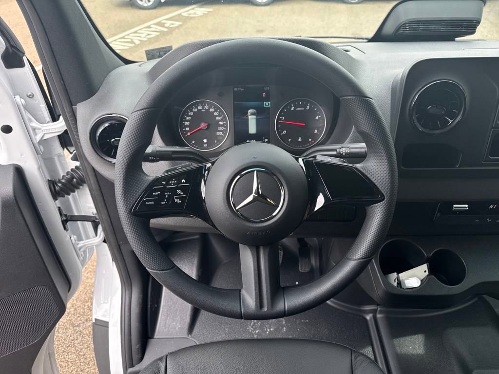 New 2025 Mercedes-Benz Sprinter 2500 image 13