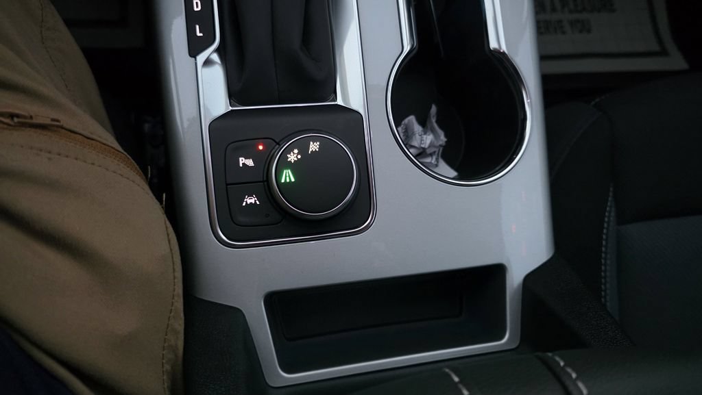 New 2026 Chevrolet Blazer LT w/ Convenience Package FWD image 22