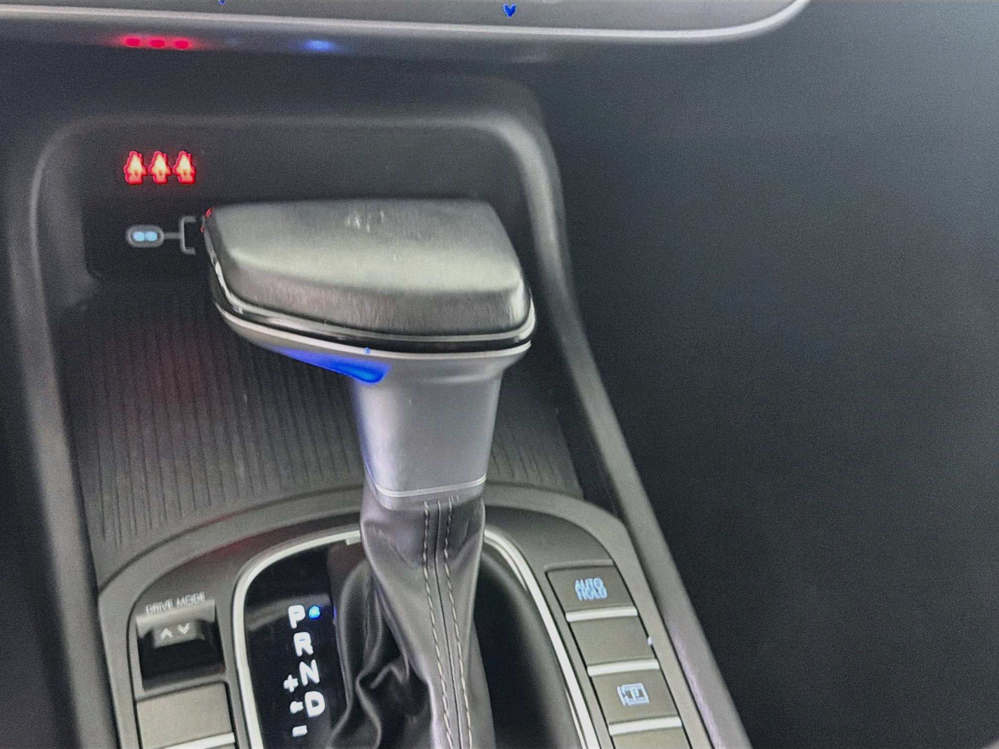 Used 2025 Hyundai Kona SEL FWD image 23
