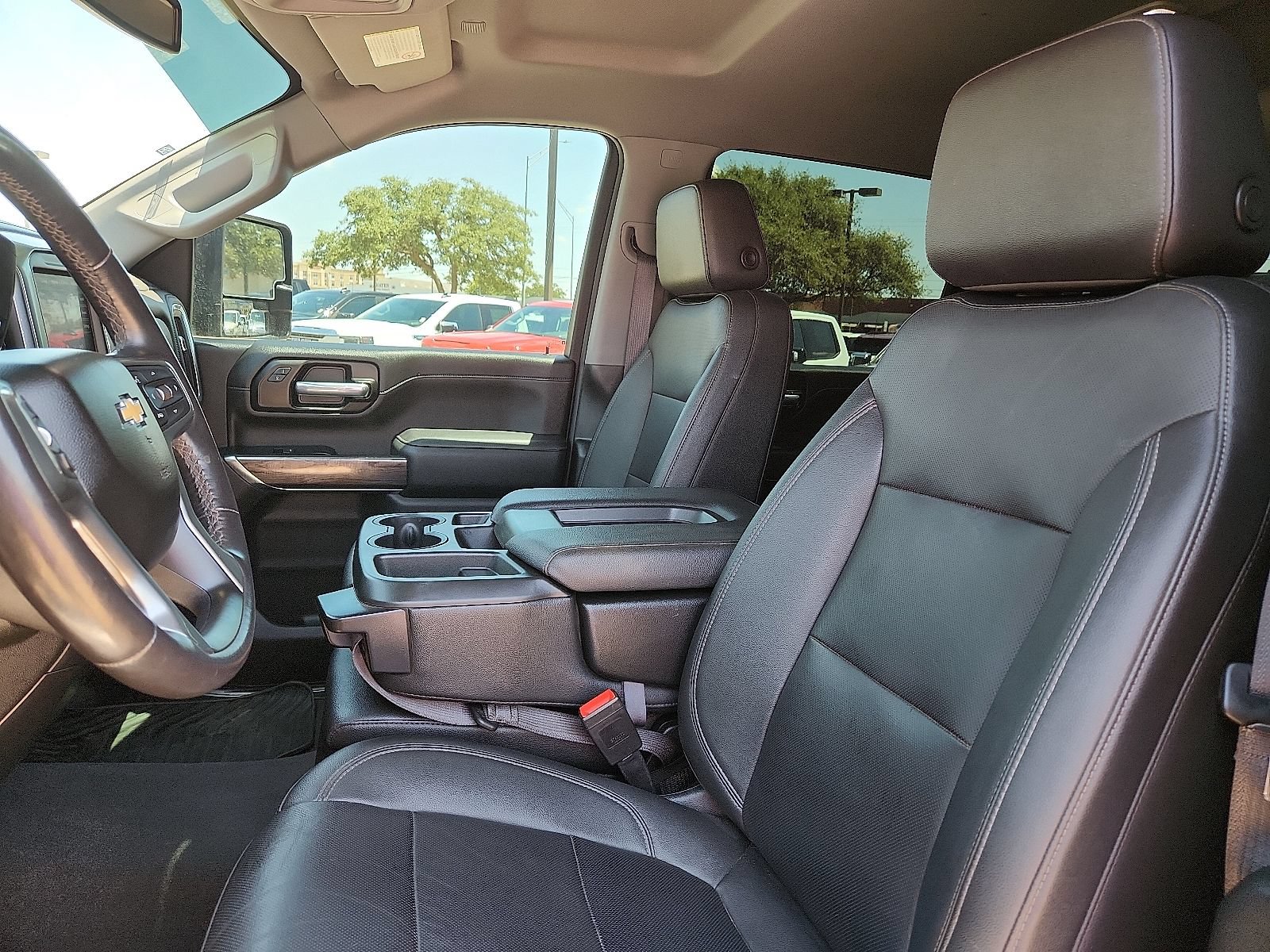 Used 2022 Chevrolet Silverado 2500 LTZ AWD/4WD image 14