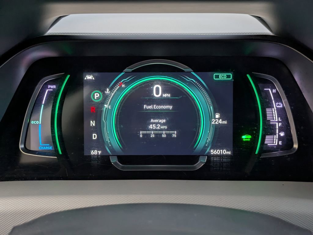 Used 2020 Hyundai Ioniq SEL image 28