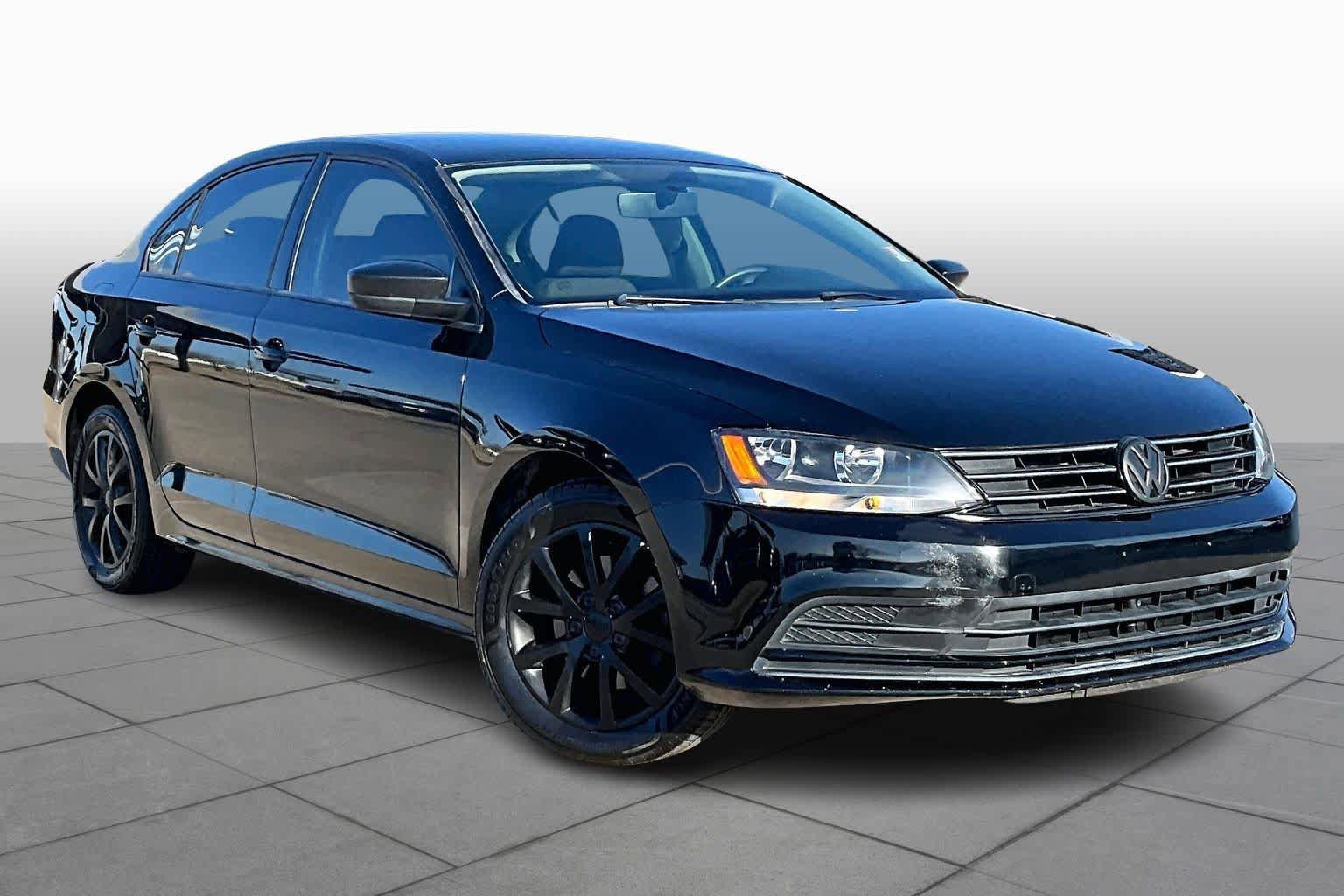Used 2015 Volkswagen Jetta SE image 2