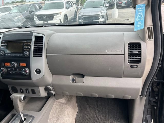 Used 2013 Nissan Frontier SV w/ SV Value Truck Pkg RWD image 13