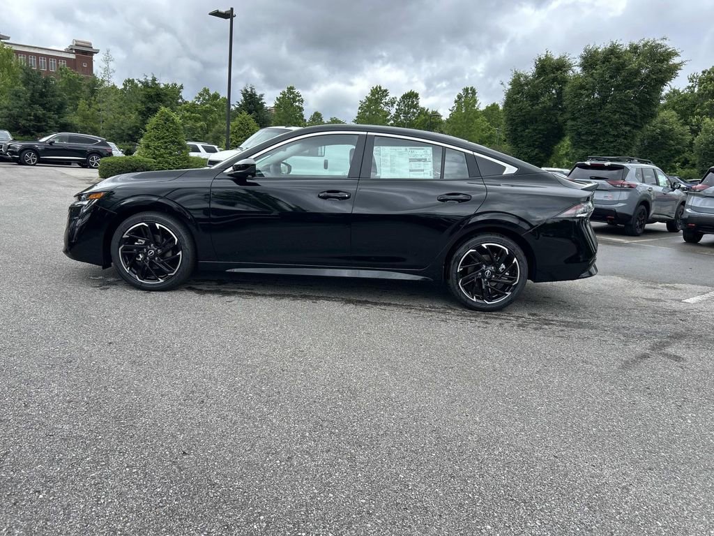 New 2026 Nissan Sentra SR w/ Floor Mat Package FWD image 4