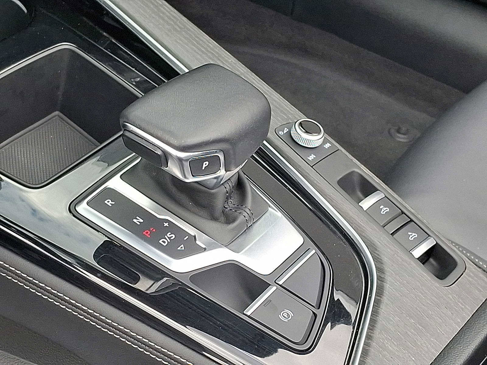 Used 2023 Audi A5 2.0T Premium Plus w/ Premium Plus AWD/4WD image 12