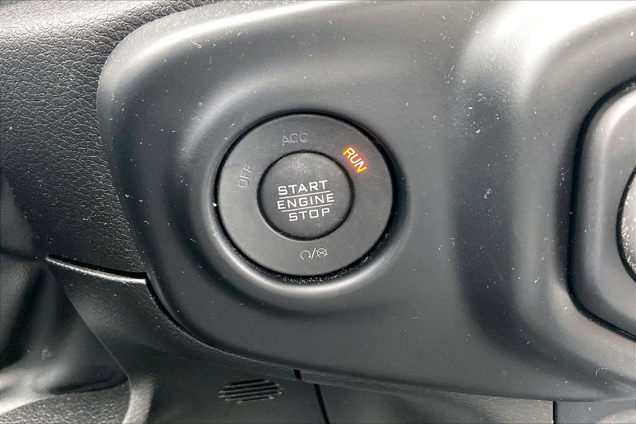 Certified 2023 Jeep Wrangler Unlimited w/ Cold Weather Group image 28