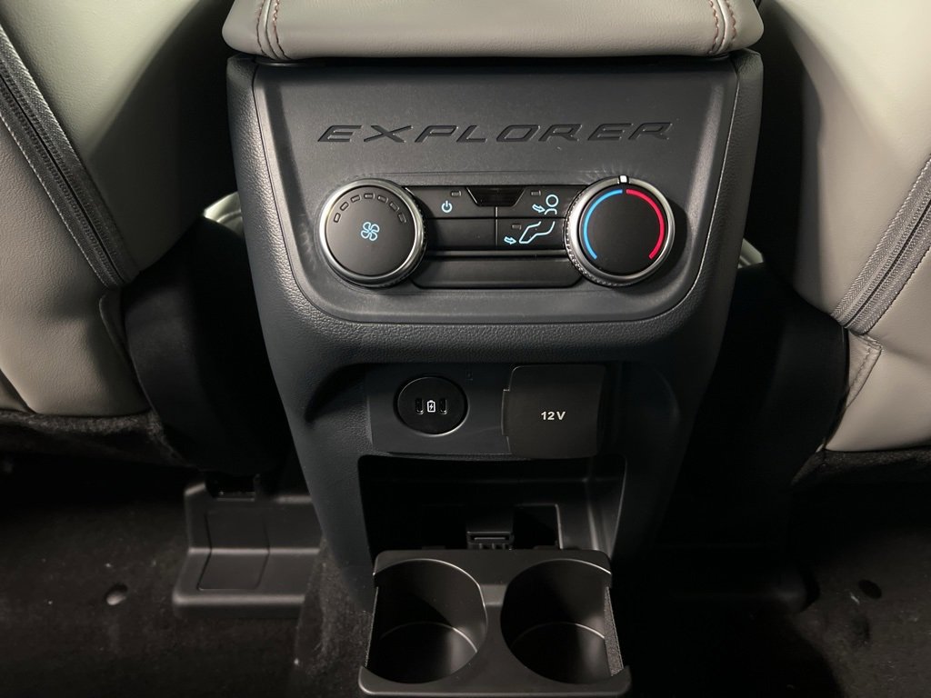 New 2026 Ford Explorer Active w/ Active Comfort Package image 33