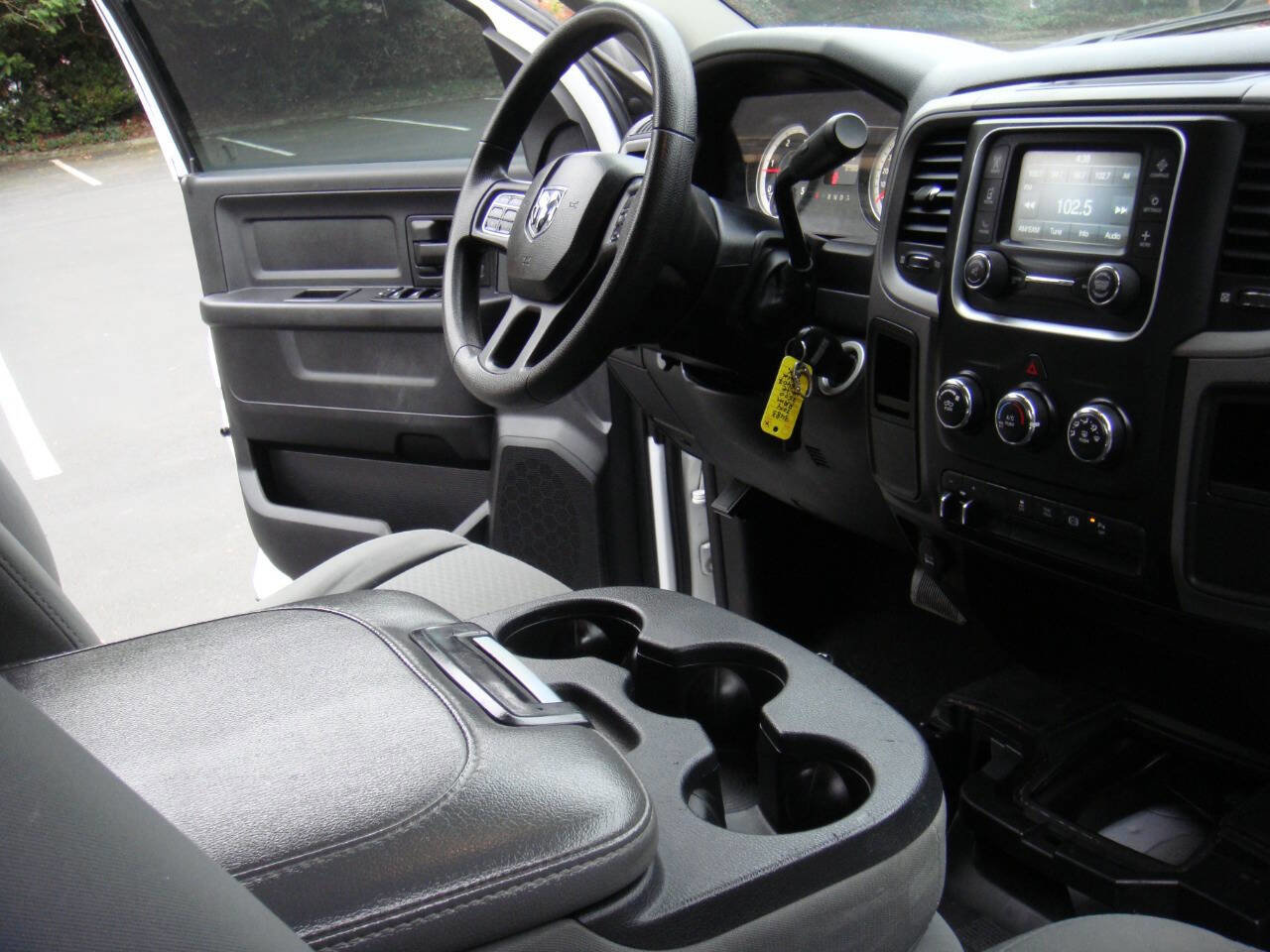 Used 2014 RAM 2500 Tradesman w/ Chrome Appearance Group image 15