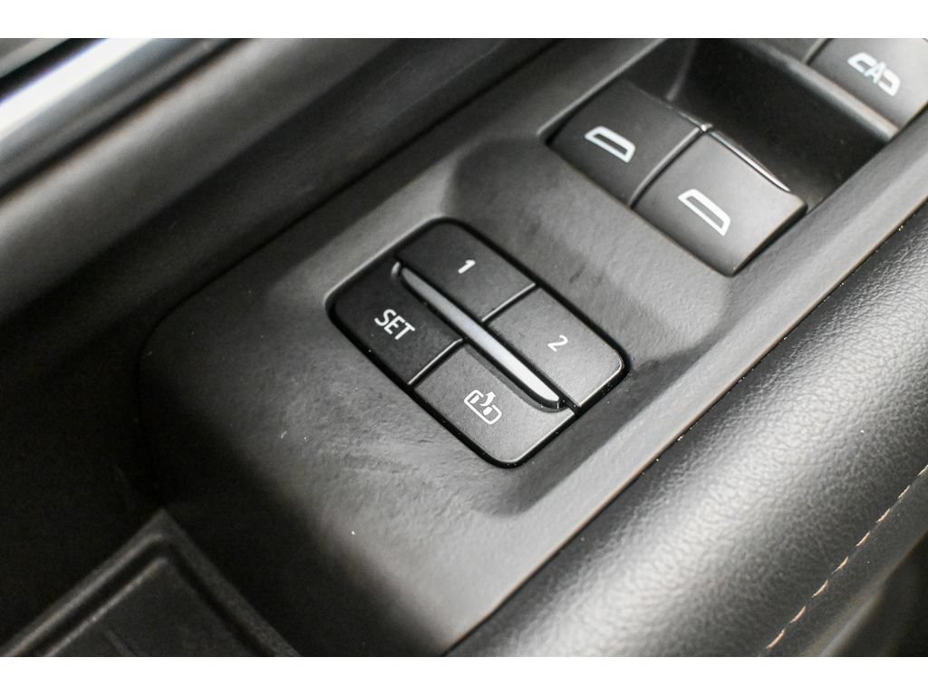 Used 2023 Chevrolet Tahoe High Country AWD/4WD image 36