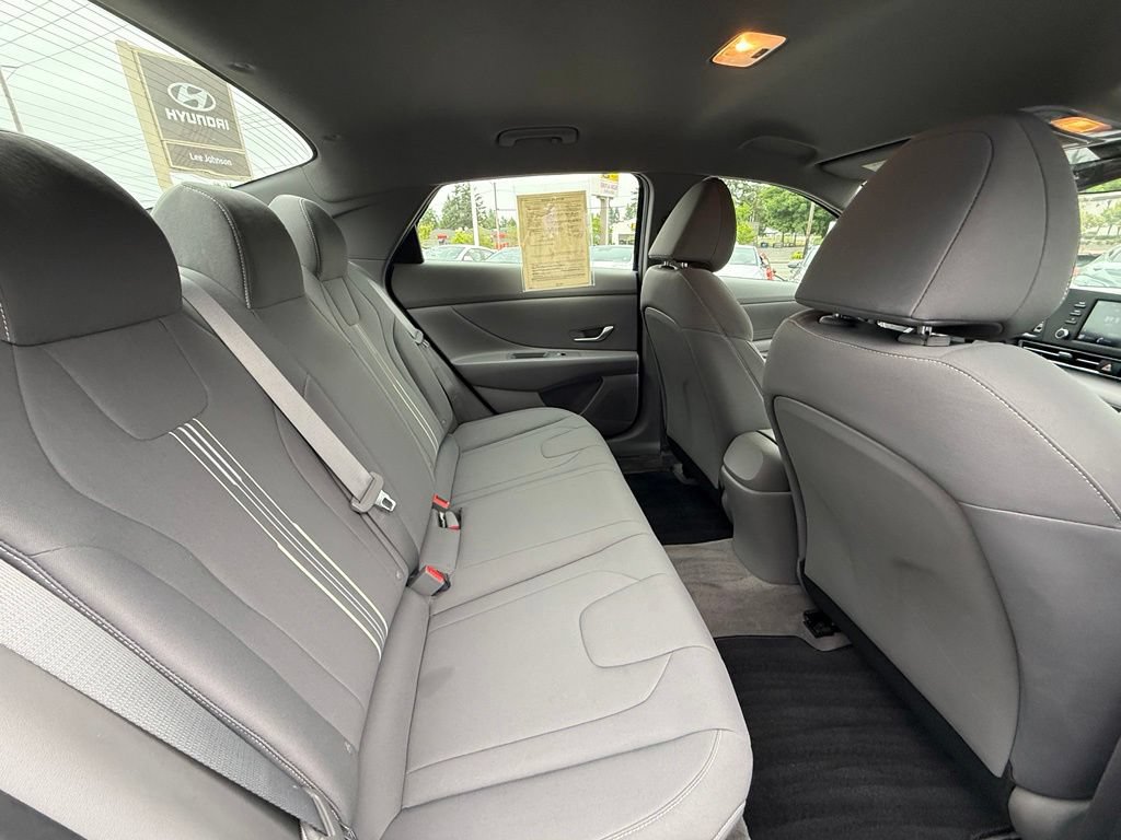 Certified 2023 Hyundai Elantra SEL FWD image 16