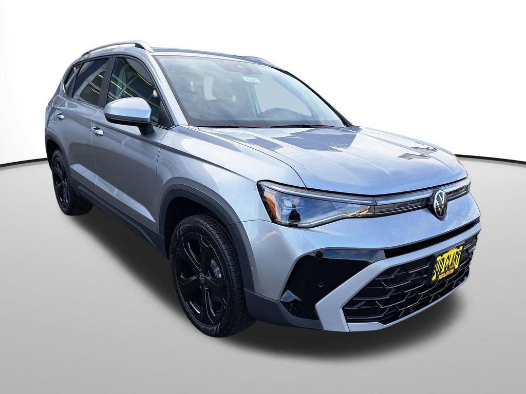 New 2025 Volkswagen Taos SEL image 3