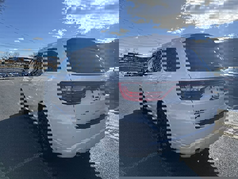 Used 2021 Dodge Durango SXT image 4