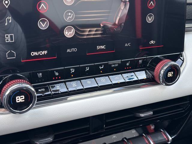 New 2026 GMC Canyon AT4X w/ LPO, Black Badging Package AWD/4WD image 17