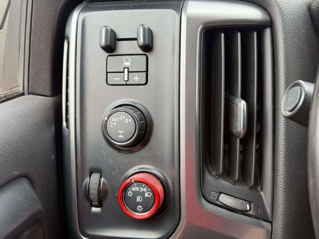Used 2017 Chevrolet Silverado 1500 LT w/ All Star Edition AWD/4WD image 21
