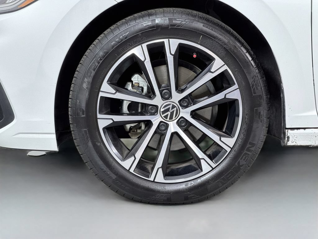 Used 2025 Volkswagen Jetta Sport FWD image 10