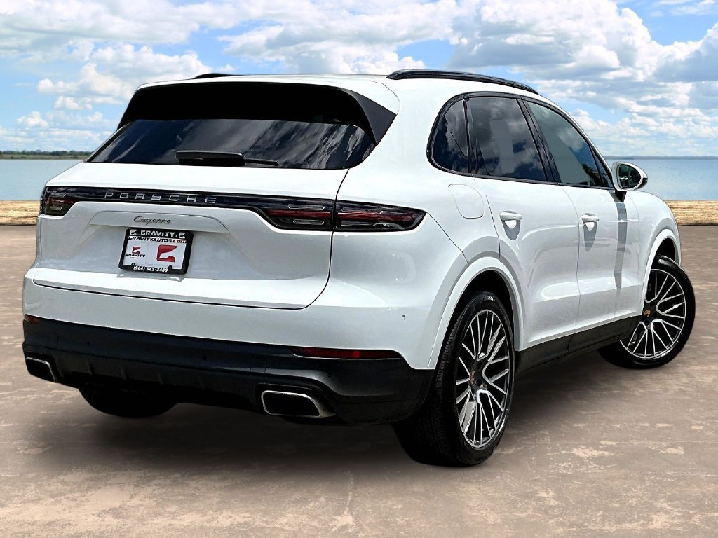 Used 2023 Porsche Cayenne AWD/4WD image 4