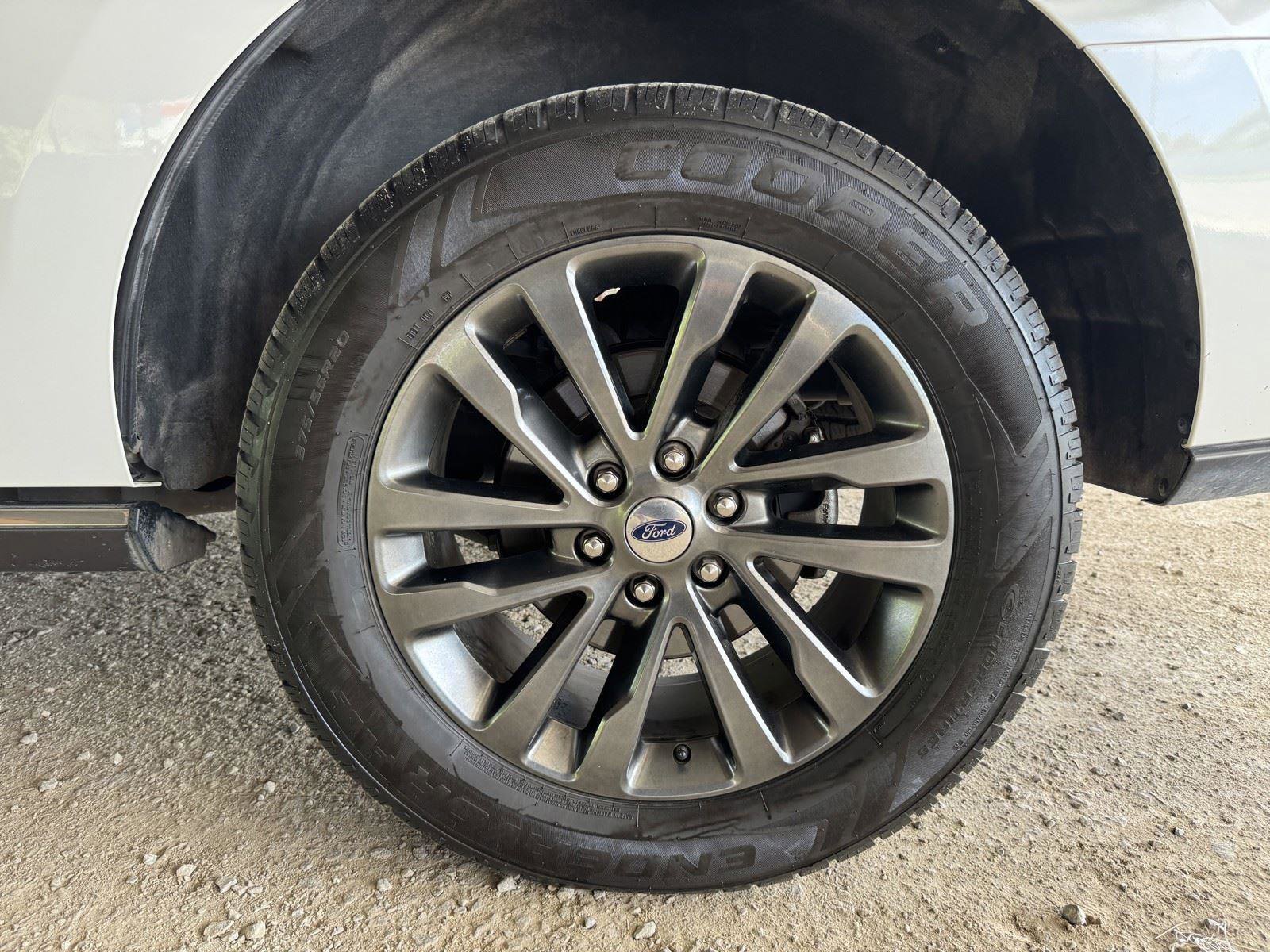 Used 2020 Ford Expedition Limited w/ Equipment Group 301A image 48