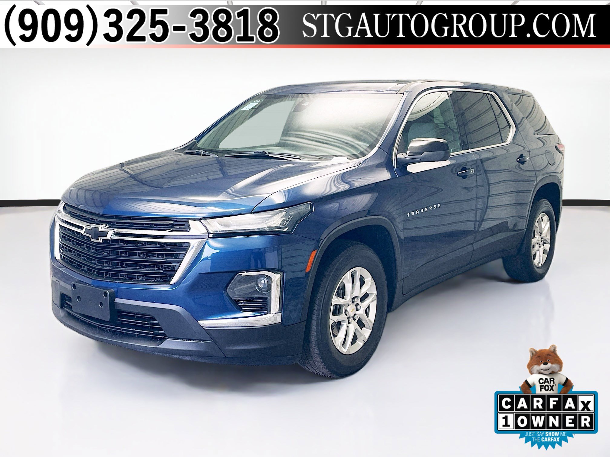 Used 2022 Chevrolet Traverse LS image 1