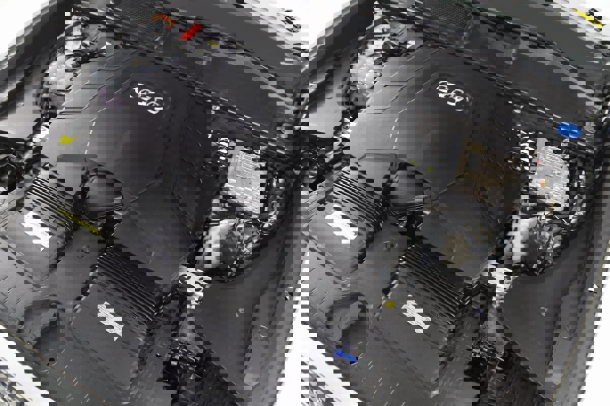 Used 2019 Audi Q8 Prestige image 19