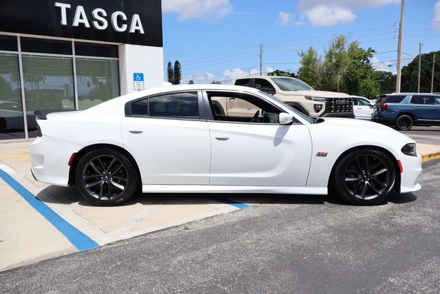 Used 2019 Dodge Charger Scat Pack RWD image 9
