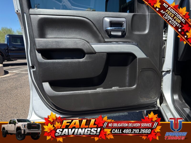 Used 2019 Chevrolet Silverado 2500 LT AWD/4WD image 16