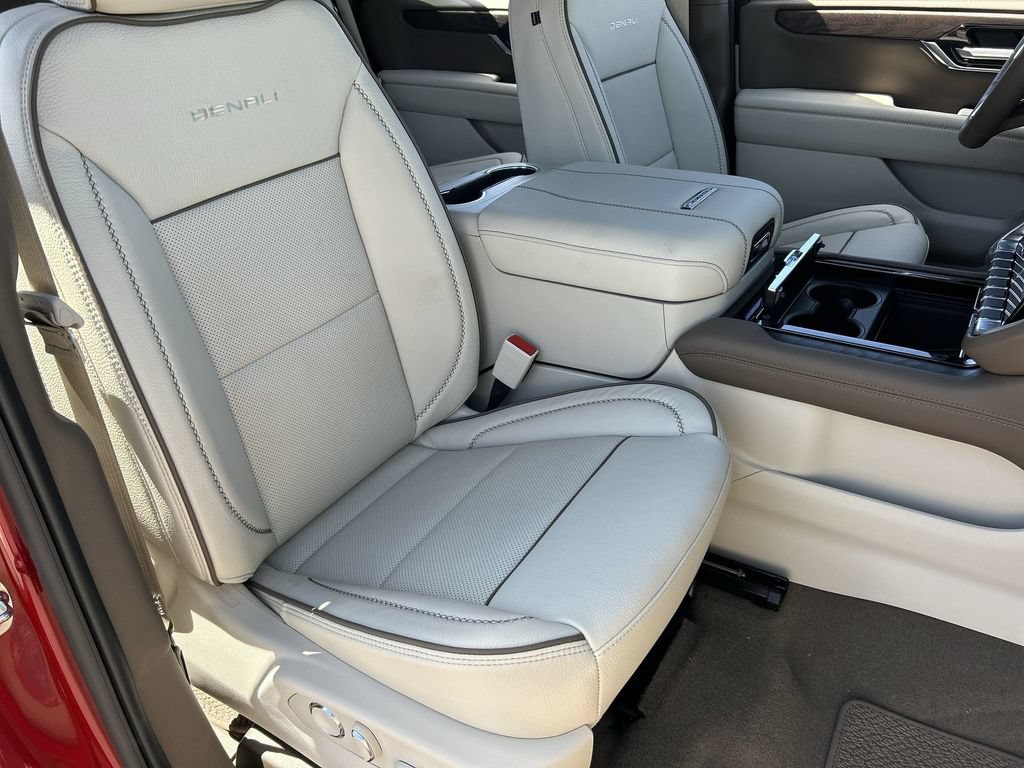 New 2026 GMC Yukon Denali AWD/4WD image 28