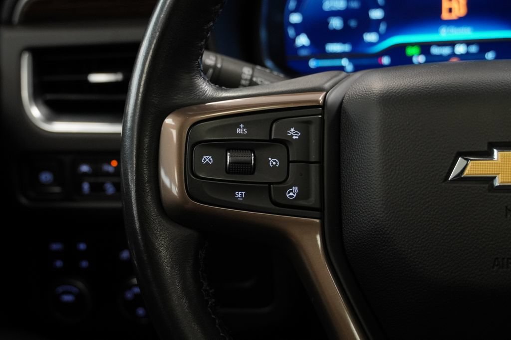 Used 2023 Chevrolet Suburban High Country AWD/4WD image 23
