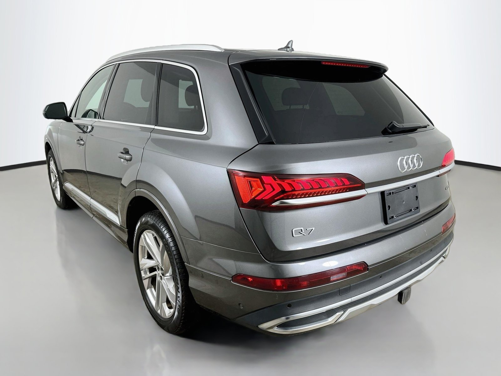 Used 2023 Audi Q7 3.0T Premium Plus AWD/4WD image 7