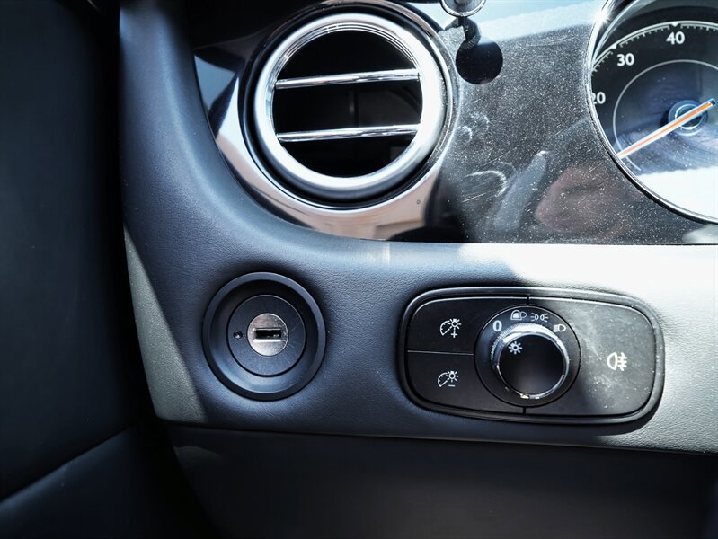 Used 2016 Bentley Continental GT AWD/4WD image 27