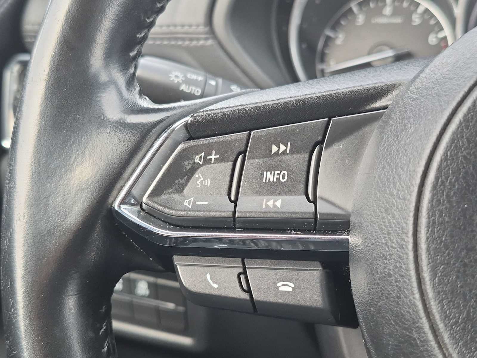 Used 2018 MAZDA CX-5 Touring w/ Preferred Equipment Package AWD/4WD image 24