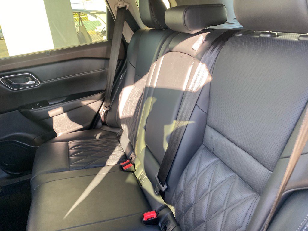 Used 2023 Nissan Rogue Platinum w/ Platinum Premium Package image 14