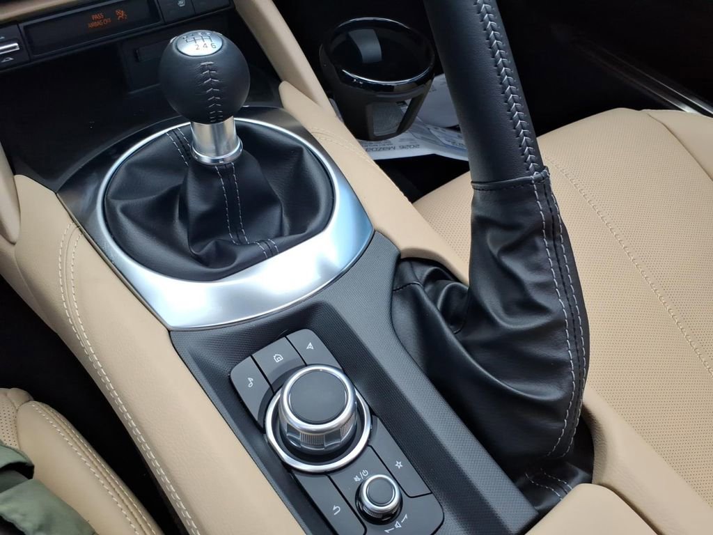 New 2026 MAZDA MX-5 Miata RF Grand Touring RWD image 11