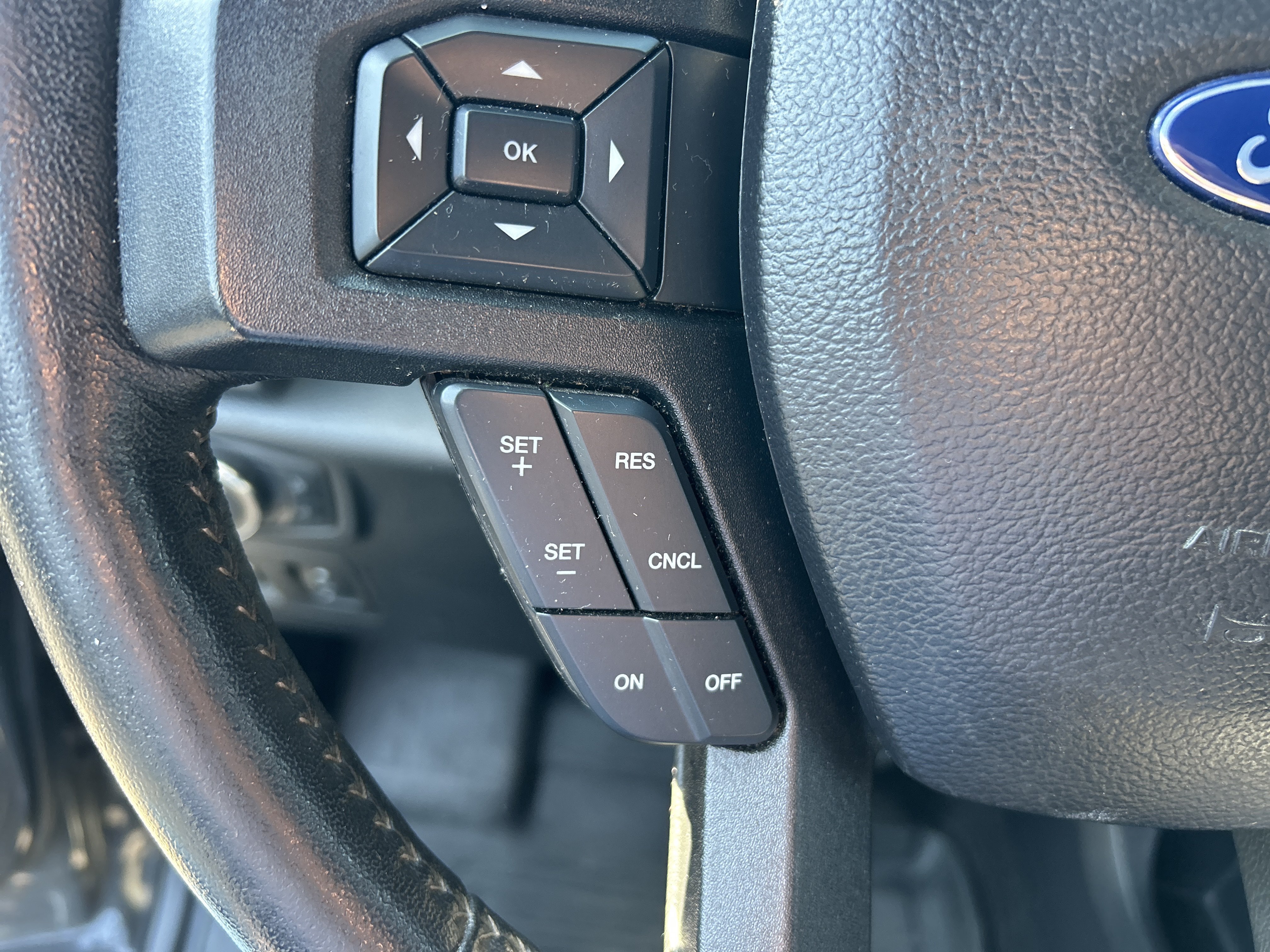 Used 2020 Ford F150 XLT w/ Equipment Group 302A Luxury AWD/4WD image 18