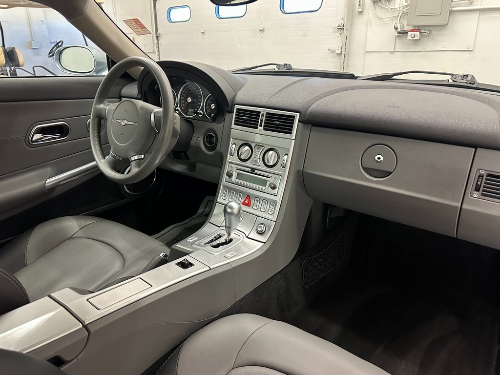 Used 2005 Chrysler Crossfire Limited image 25