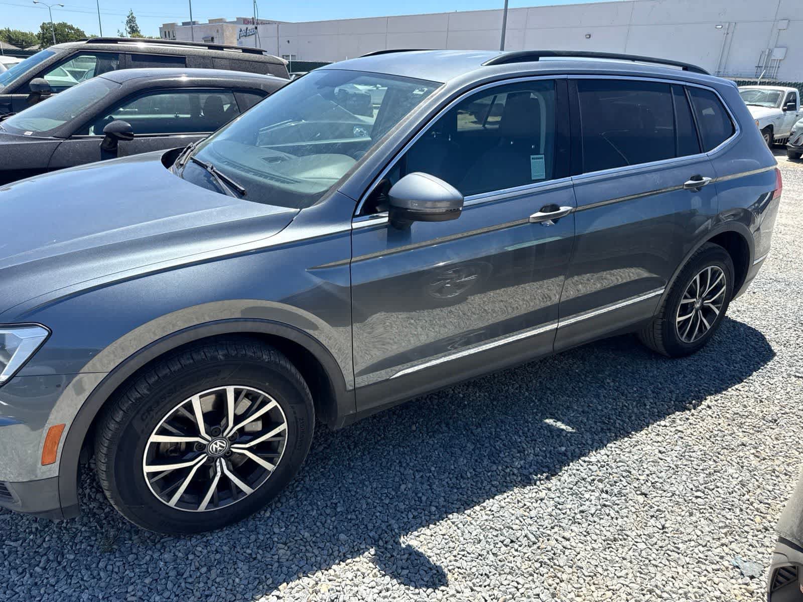 Used 2018 Volkswagen Tiguan SE FWD image 9