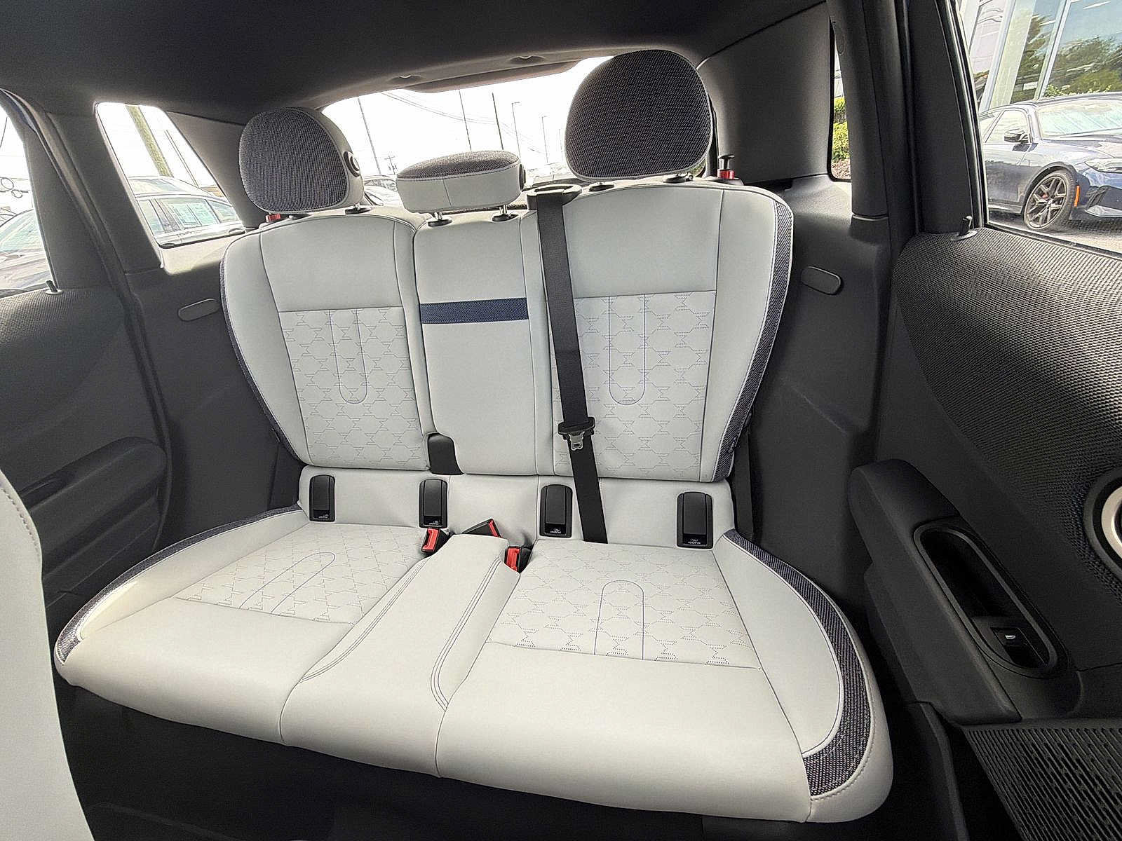 Used 2026 MINI Cooper 4-Door Hardtop FWD image 21