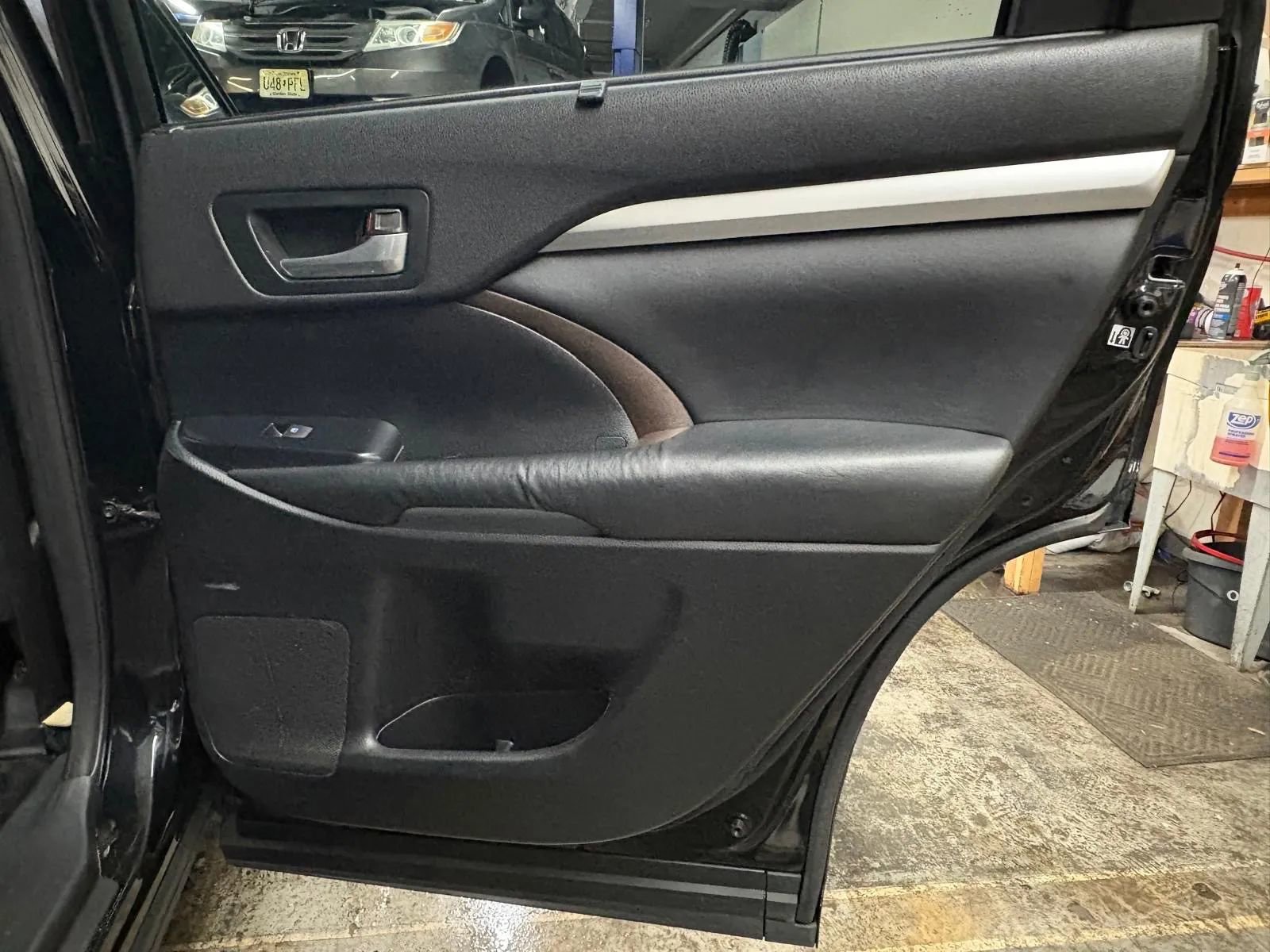 Used 2015 Toyota Highlander XLE image 33