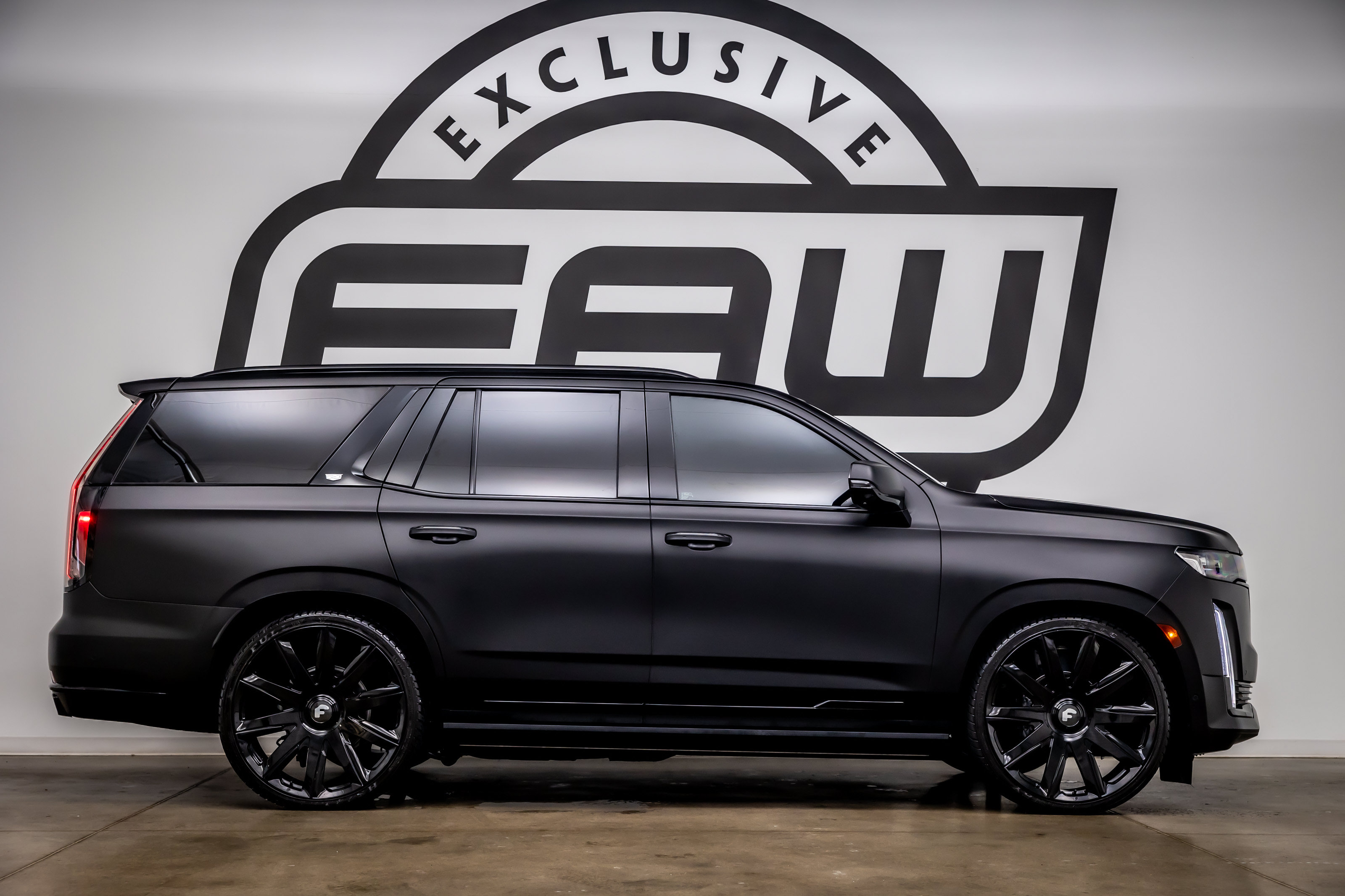 Used 2023 Cadillac Escalade Sport Platinum AWD/4WD image 9