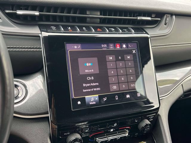 Used 2021 Jeep Grand Cherokee L Laredo w/ Luxury Tech Group I AWD/4WD image 14