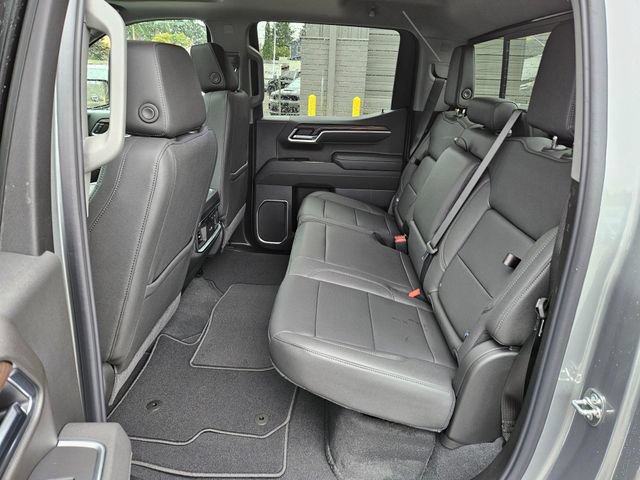 New 2026 GMC Sierra 1500 SLT w/ SLT Premium Package AWD/4WD image 16