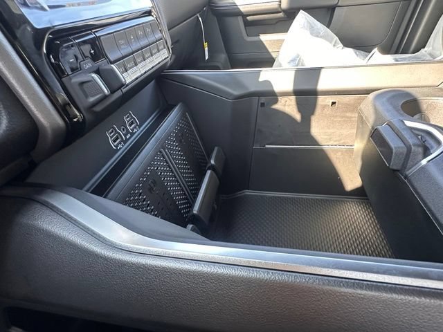 New 2026 RAM 3500 Big Horn AWD/4WD image 24